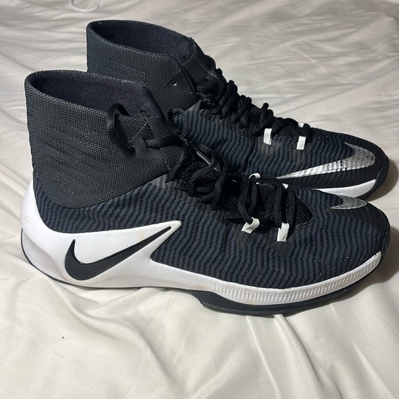 Nike Zoom Clear Out TB Black/White-Silver size: 12 - Picture 1 of 10